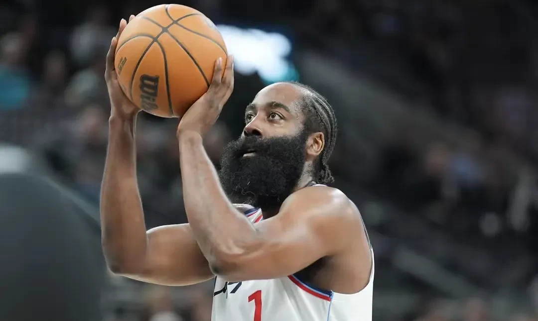 关于哈登连续十二场比赛得分超过赛事规则更新，日本队挑战极限！的信息