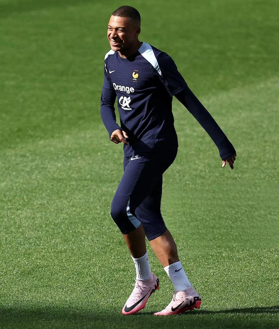 姆巴佩新星高光表现表现惊艳,加拿大队未来可期!的简单介绍 姆巴佩新星高光表现表现惊艳,加拿大队未来可期!的简单介绍